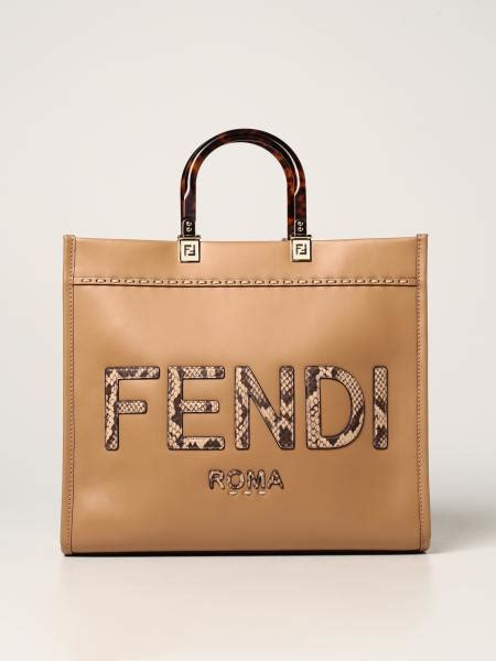 borsa fendi grande prezzo|borse fendi pelliccia.